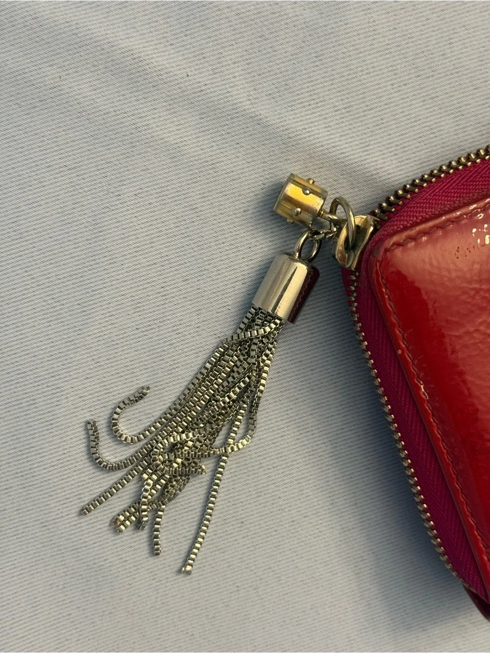 Gucci SoHo Patent Leather Zip Wallet - Picture 4 of 12